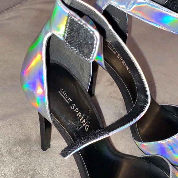 Shoes - Picture 4 of 4